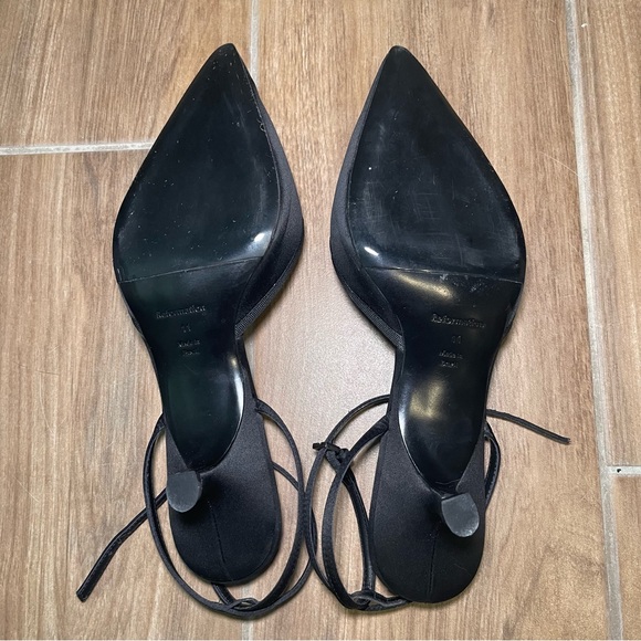 Reformation Wade Kitten Heel in Black Satin, size 11 - Picture 2 of 4
